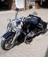 Harley-Davidson Road King Classic FLHRC black