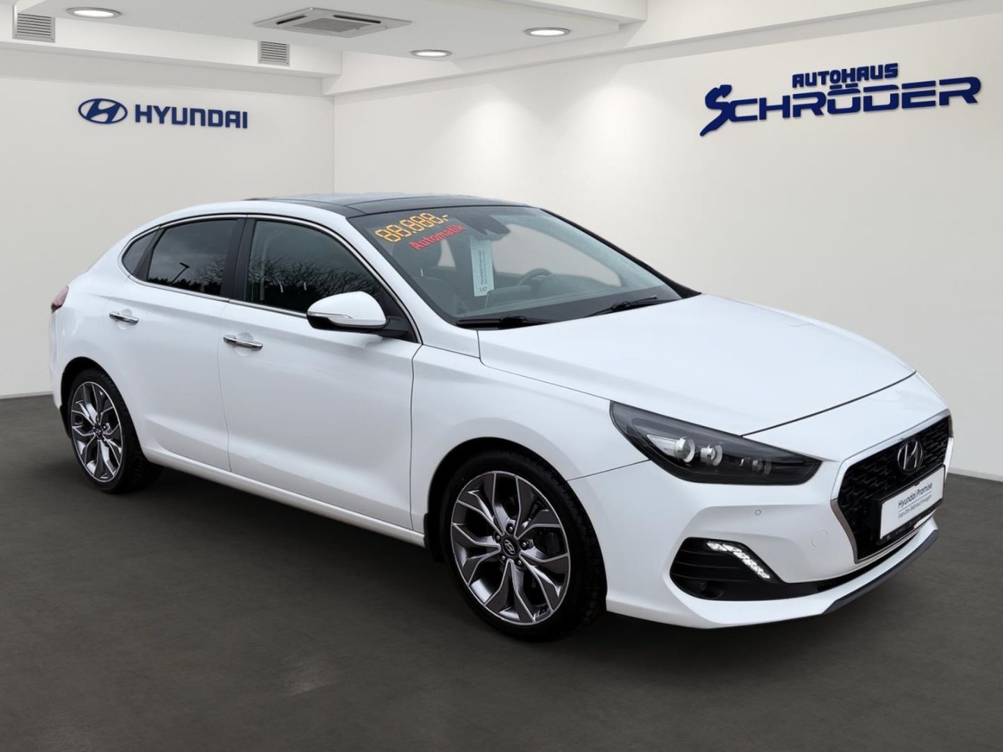 Fahrzeugabbildung Hyundai i30 1.4 T-GDI NEW FASTBACK PREMIUM+NAVI-P+LED+KL