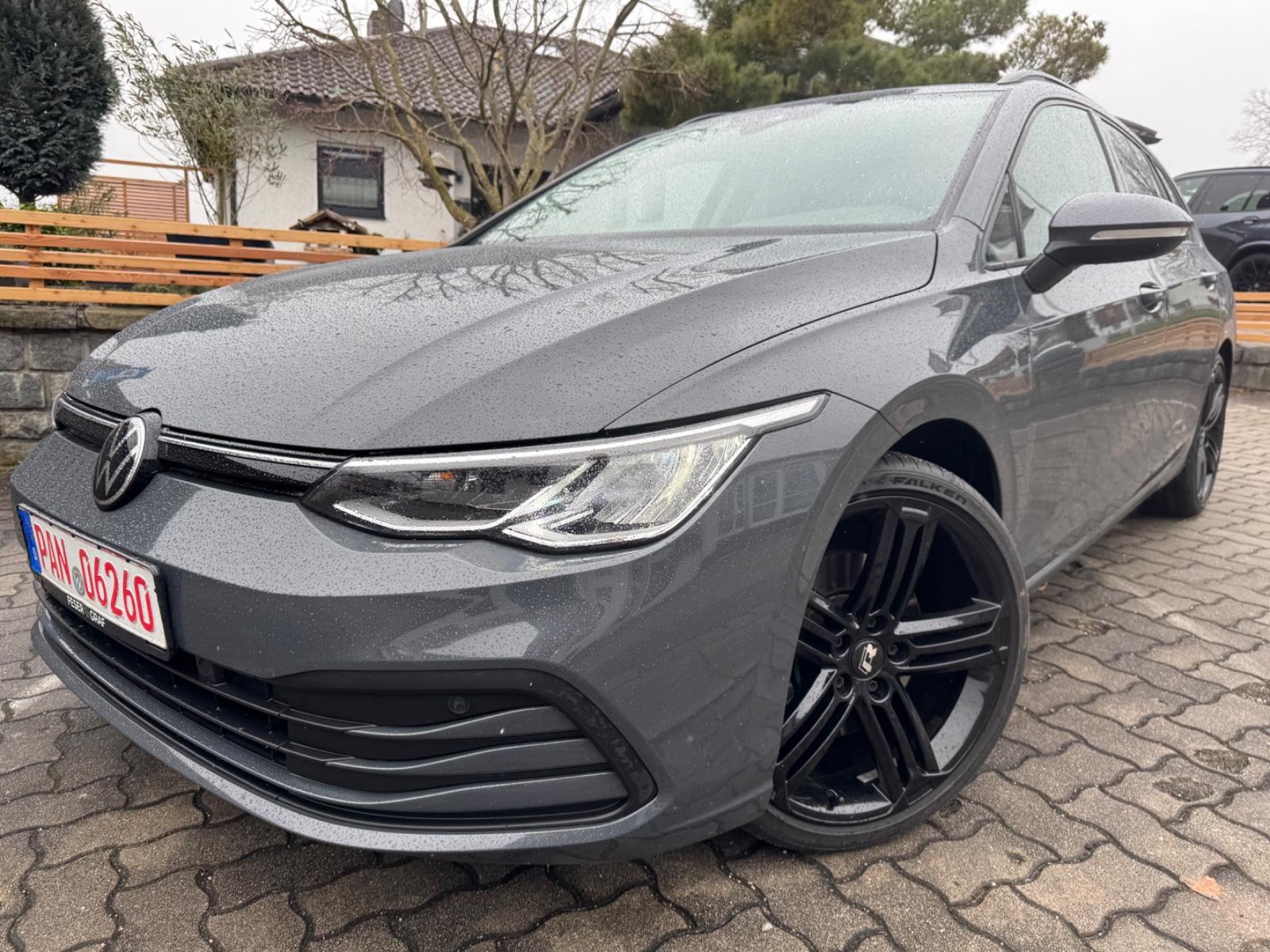 Volkswagen Golf VIII Variant *Life*LIVE-COCKPIT*DSG*LED*