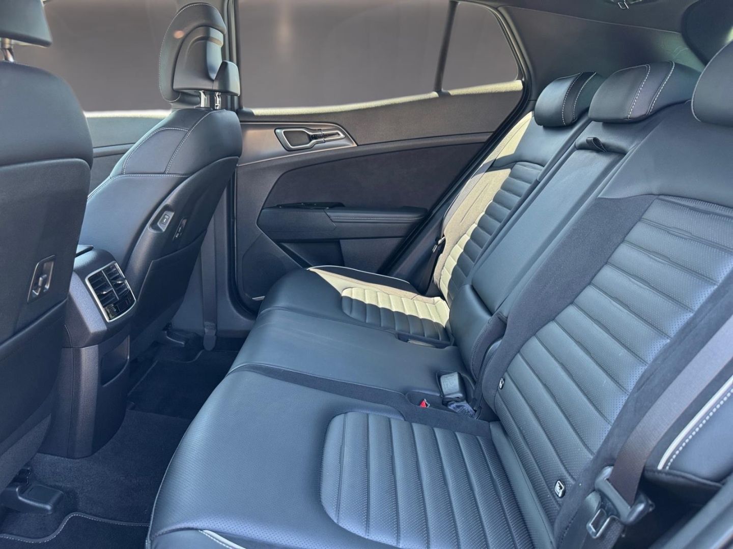 Fahrzeugabbildung Kia Sportage GT-Line Navi Leder Sound 360° AHK-abn.