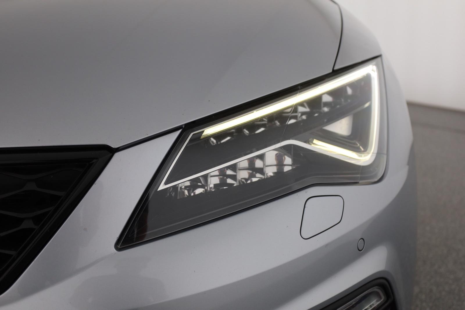Seat Leon ST 2.0 TSI DSG Cupra 300 LED Navi Tempomat
