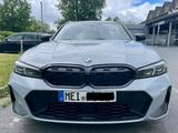 BMW M340d xDrive Touring, Pano, HK, ACC, HeadUp - BMW M340d mit Diesel-Antrieb: Grau, Vollleder, Kombi