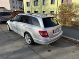 Mercedes-Benz C 200 CGI T BlueEFFICIENCY Autom. - - gebrauchte Mercedes-Benz C 200 aus dem Jahr 2009