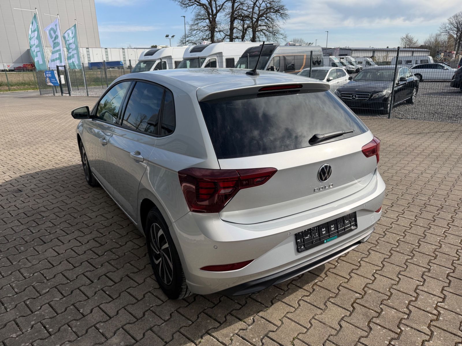 Fahrzeugabbildung Volkswagen Polo VI 1.0 TSI Life LED KLIMA Garantie PD