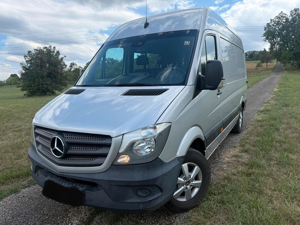 Image of Mercedes-Benz Sprinter