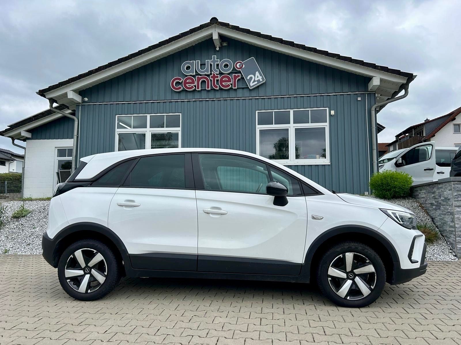 Fahrzeugabbildung Opel Crossland°Automatik°Kamera°1.Hand°LED°