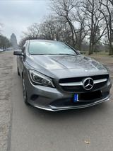 Mercedes-Benz CLA 180 Shooting Brake -
