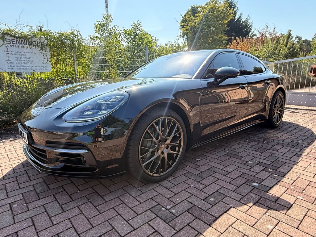 Image of Porsche Panamera