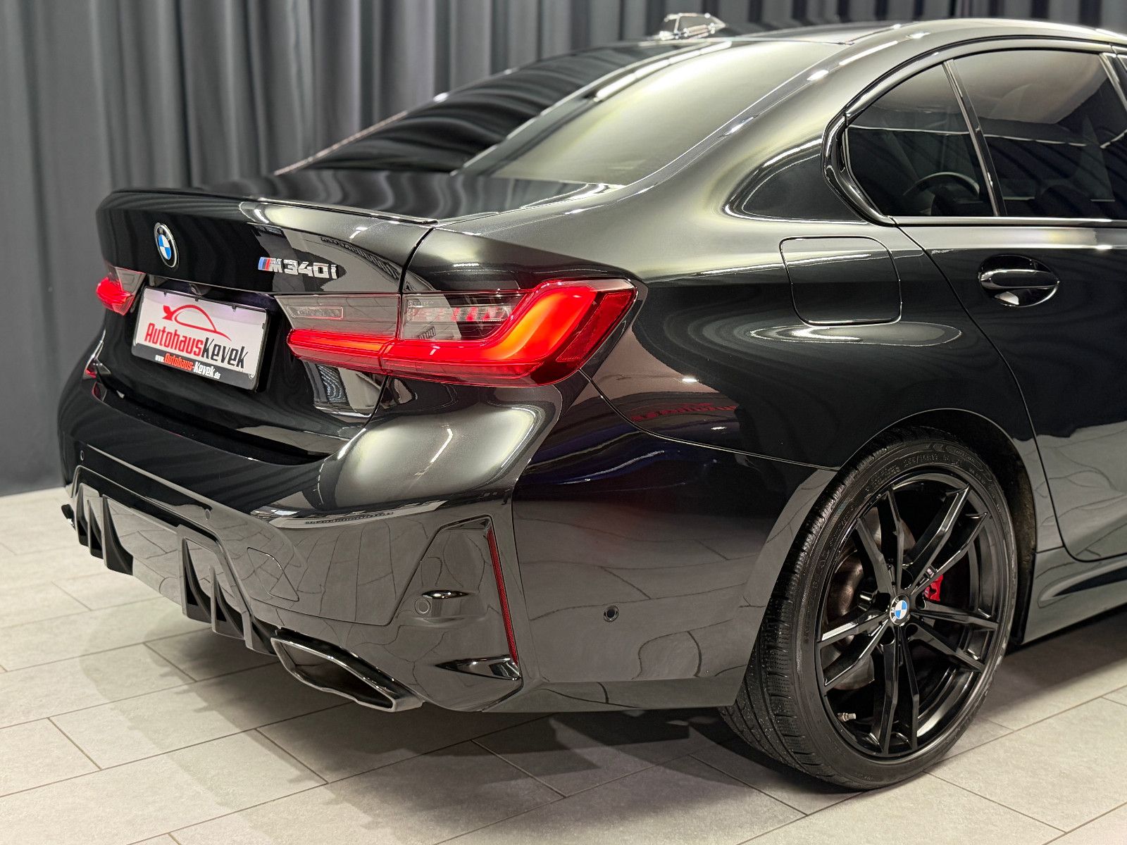Fahrzeugabbildung BMW M340i Limousine xDrive |H/K|HuD|PANO