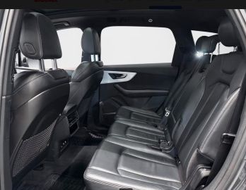 Audi Q7 - 12