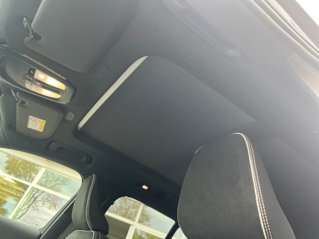 VOLVO XC40 B4 B DKG Ultra Black Edition, Licht-P.,FHZ VOLVO XC40 B4 B DKG Ultra Black Edition, Licht-P.,FHZ