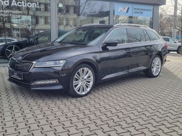 Fahrzeugabbildung SKODA Superb Combi 2.0 TDI 4x4 DSG Style NAVI STNDHZNG