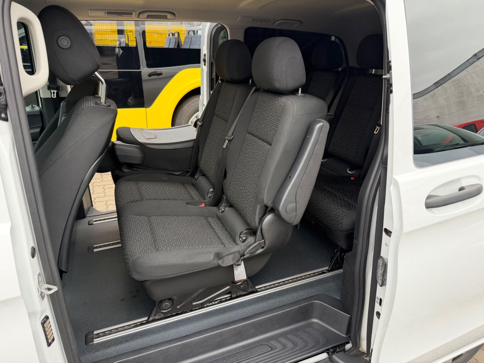Mercedes-Benz Vito Tourer 116 CDI Pro 8 Sitzer Autom. 2x Klima foto 11