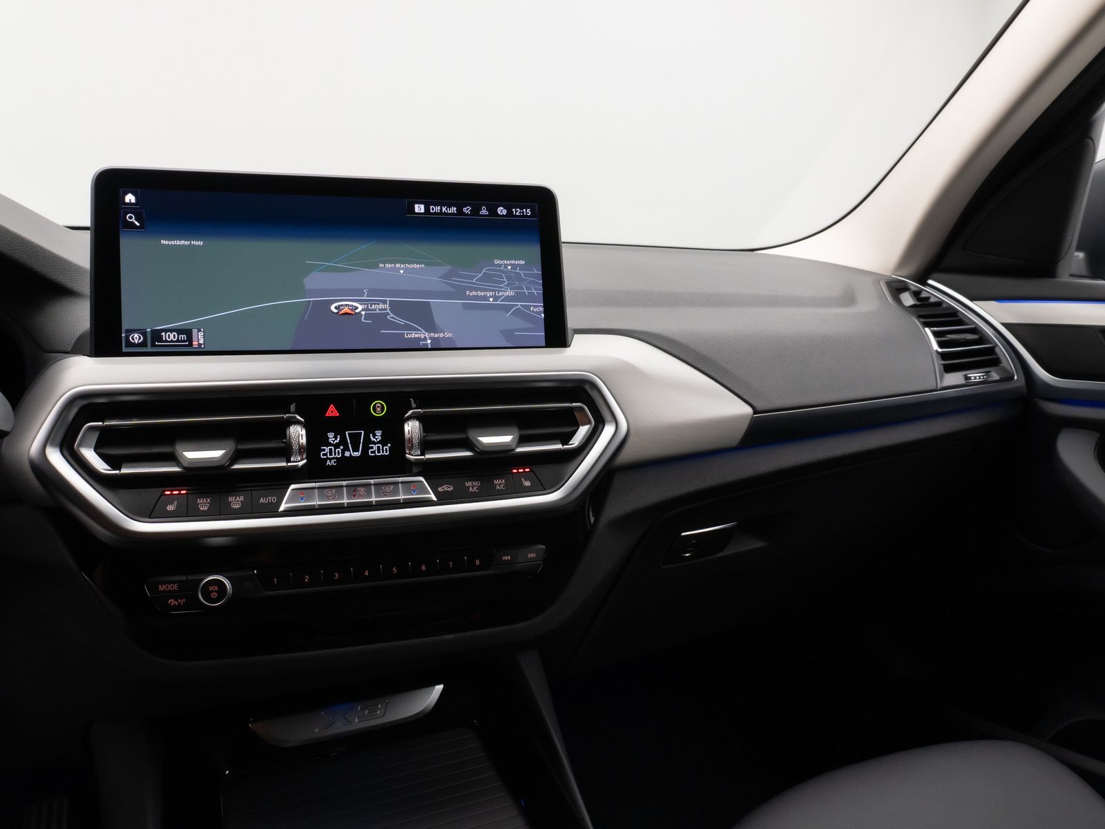 Fahrzeugabbildung BMW X3 xD20d KameraDAB HiFi Leder Alarm Sport 18Zoll