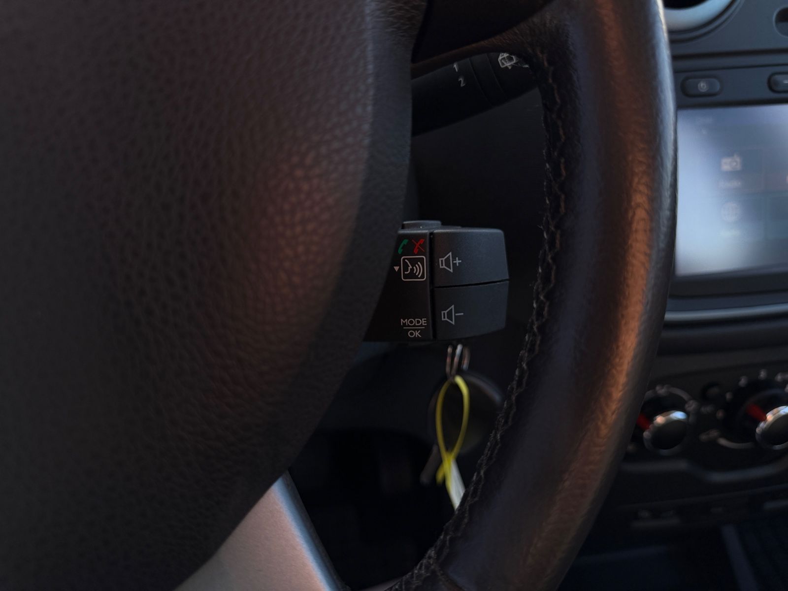 Dokker Stepway 1.2 TCE Navi Klima Alufelgen