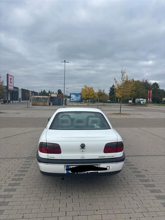 Opel Omega