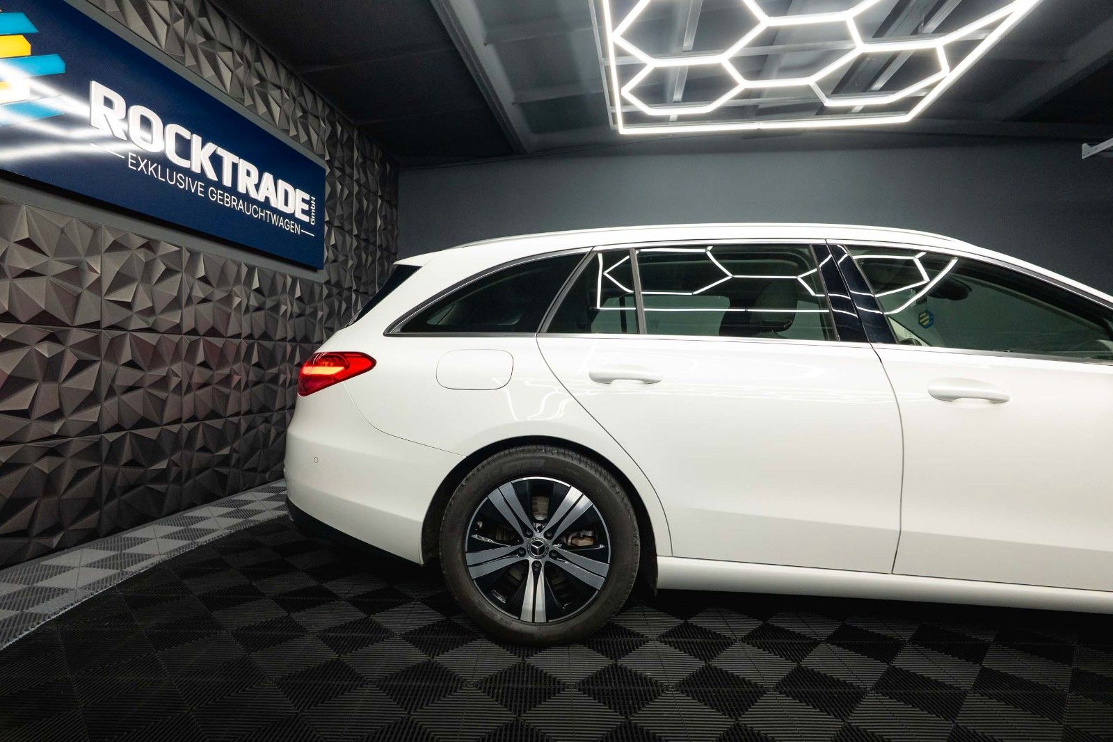 Fahrzeugabbildung Mercedes-Benz C 200d T-Modell Avantgarde Sport *LED*Widescreen