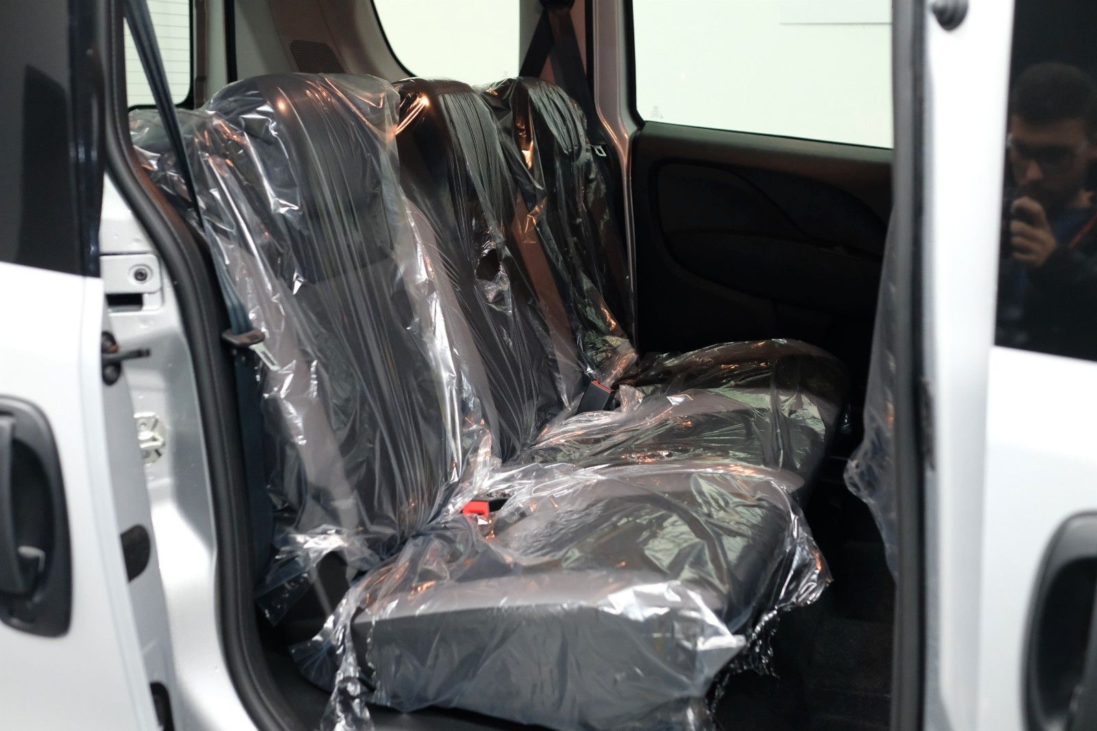 Fahrzeugabbildung Fiat Doblo Serie 2 Kombi L1H1 SX 1,6 Multijet 5-Sitze