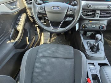 Ford Focus - 8