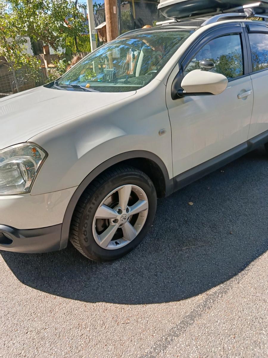 Nissan Qashqai+2 2009 — photo 10