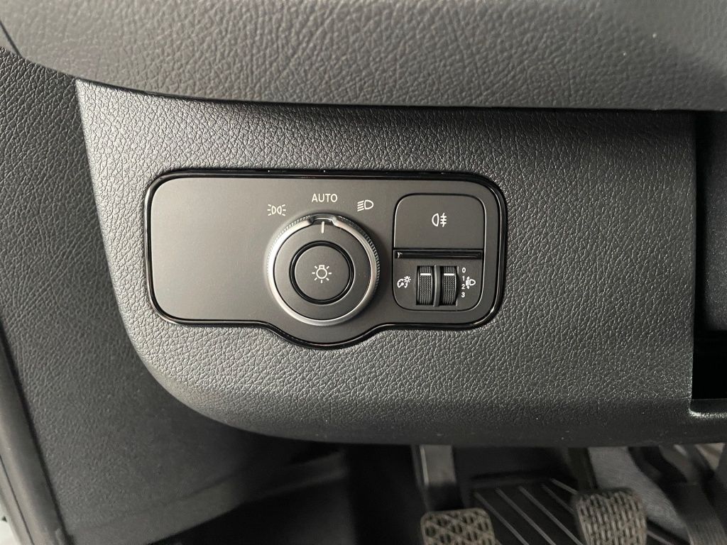 Fahrzeugabbildung Mercedes-Benz Sprinter 317 CDI L2H2 Mixto AHK, RFK, Klima