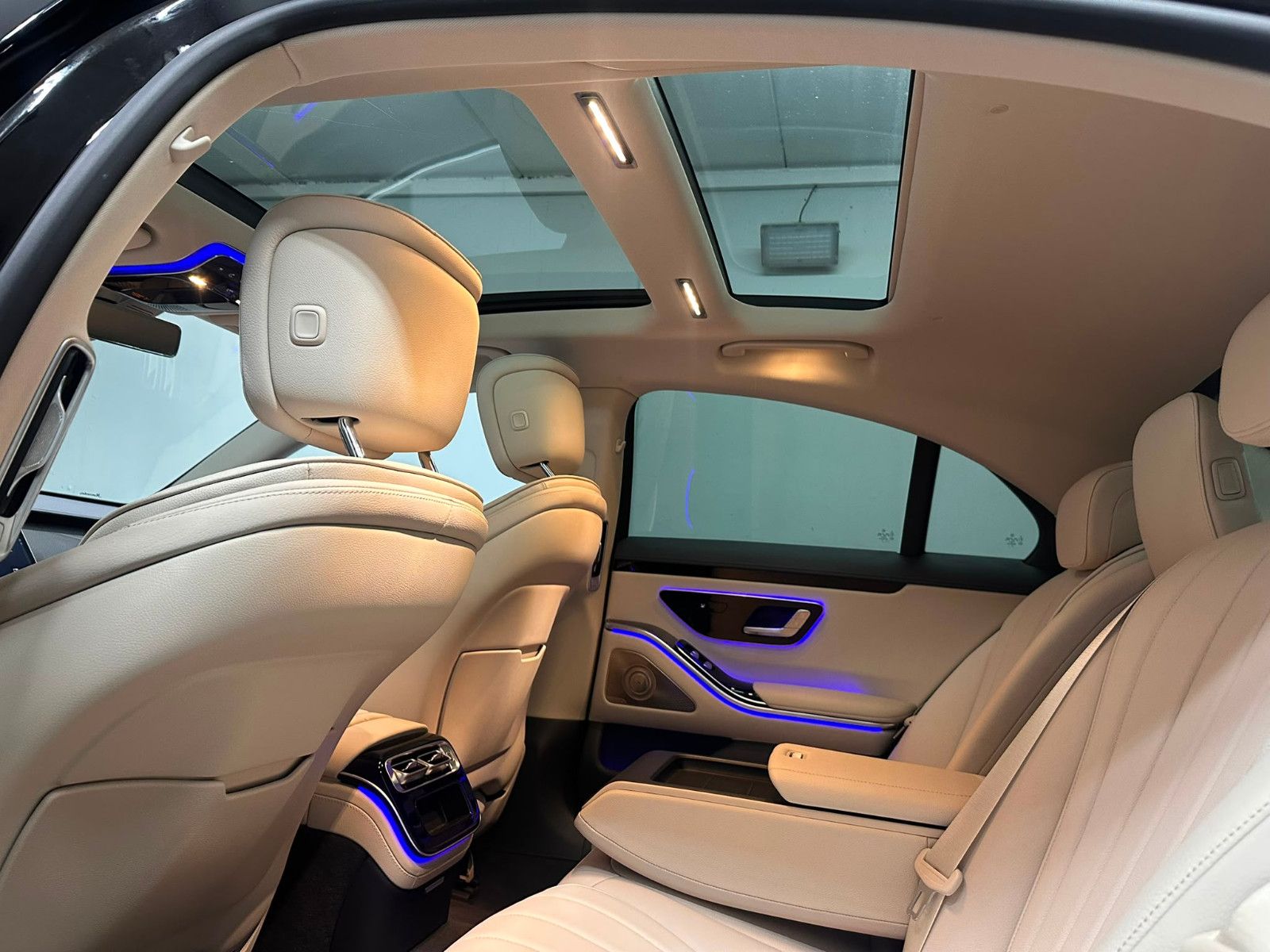 Fahrzeugabbildung Mercedes-Benz S 350 d AMG-LINE *PANO*HEADUP*3D*KEYGO*