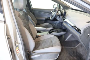 Volkswagen ID.4 Pro Performance AID+LANE+LED+AMBIENT+AHK