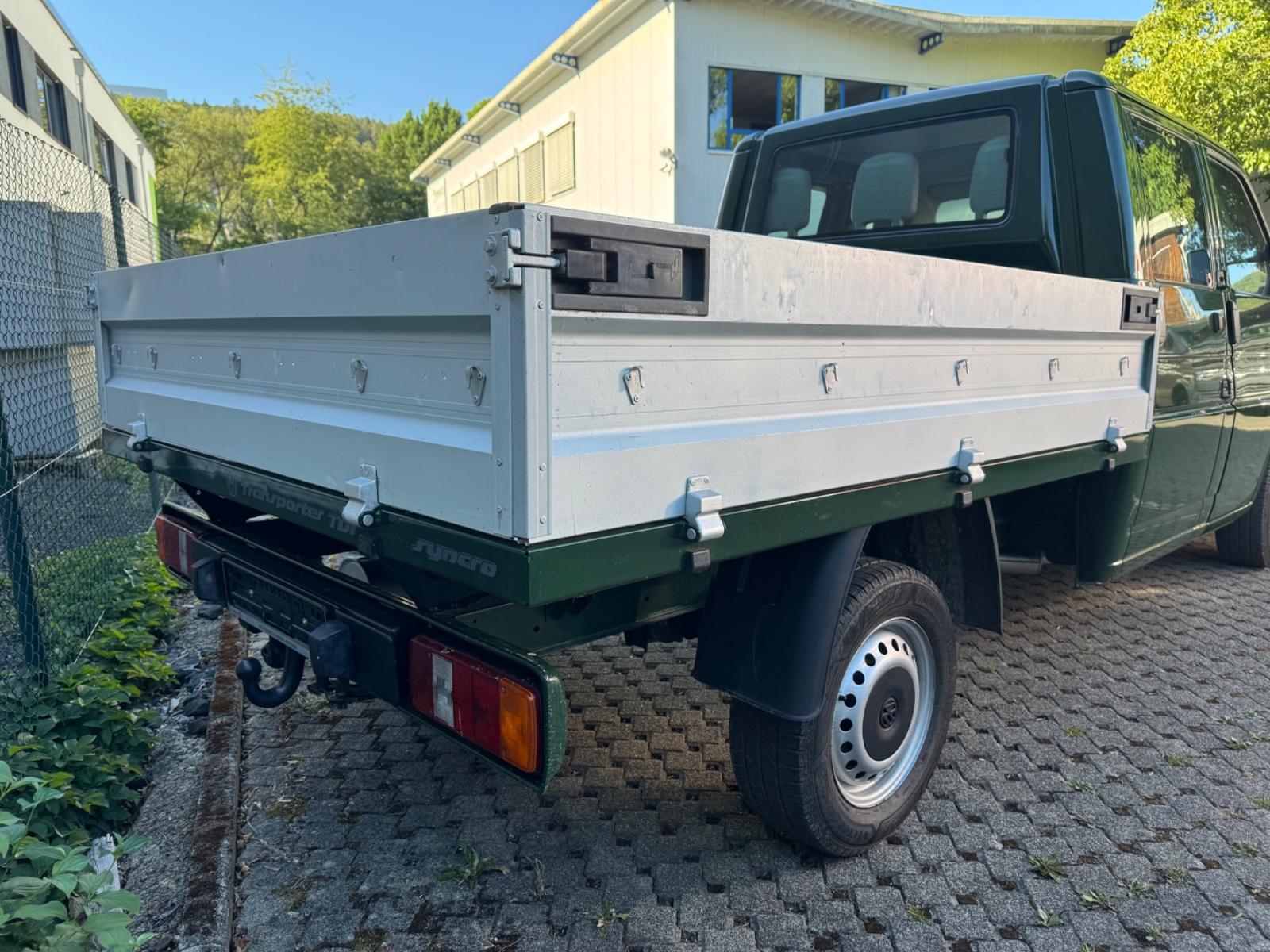 Volkswagen T4 Doka Syncro 4trg 2,5 TDI AXL GRÜNE Pl. HU Neu