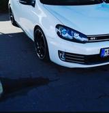 Volkswagen Golf 6 GTI  Adidas Edition - Volkswagen Golf: GTI Adidas