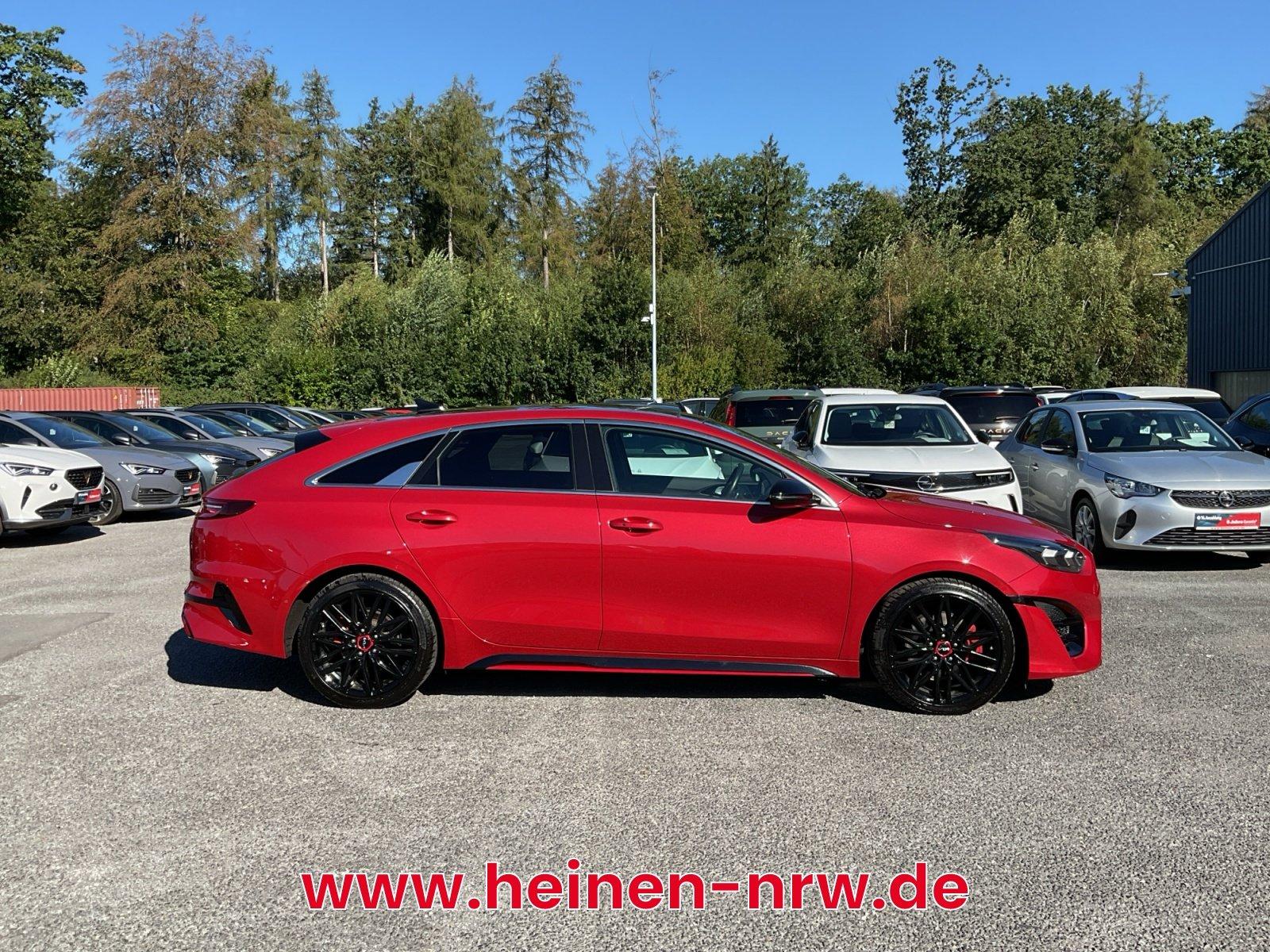 Kia Procee'd GT 1.6T-GDI DCT LED NAVI LHZ SHZ KESSY