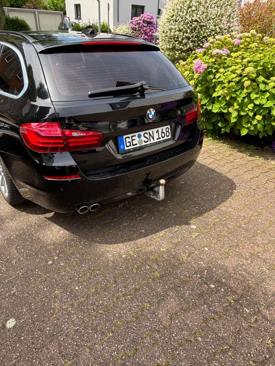 BMW 530d Touring A - Head UP/AHK/Pano/Scheckheft