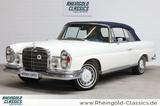 Mercedes-Benz 280 SE weiß (050), blaues Verdeck, blaues Leder - Mercedes-Benz 280 aus 1970: Se