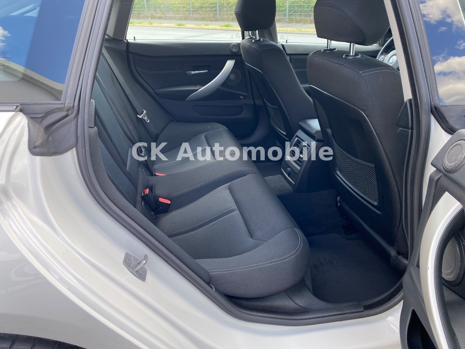 Fahrzeugabbildung BMW 420i xDrive Gran Coupe Advantage/Navi/LED/Kamera