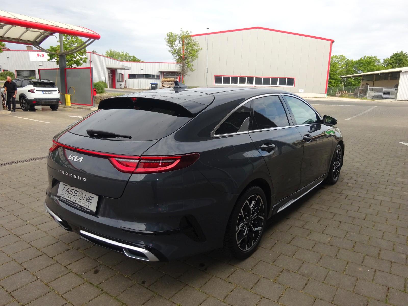 Kia pro cee'd / ProCeed 1.5 T-GDI GT LINE Plus