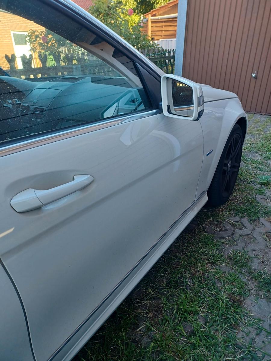 Mercedes-Benz 220 2009 — photo 5