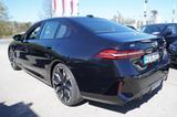 BMW i5 M60 xDrive Lim.*NAVI*LED*ACC*PANO*BW*VOLL - BMW: V6