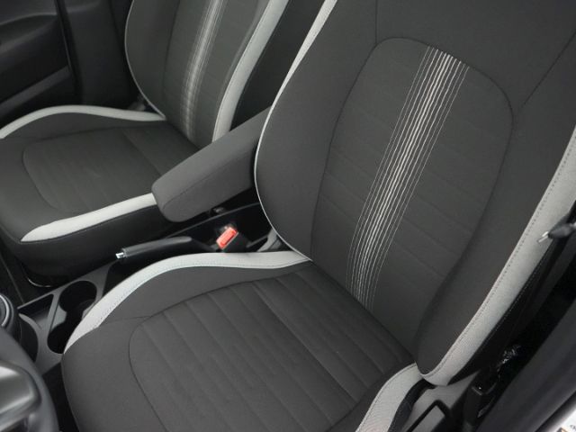 i10 FACELIFT TREND AT+NAVI+RÜCKFAHRKAMERA+FERNLI
