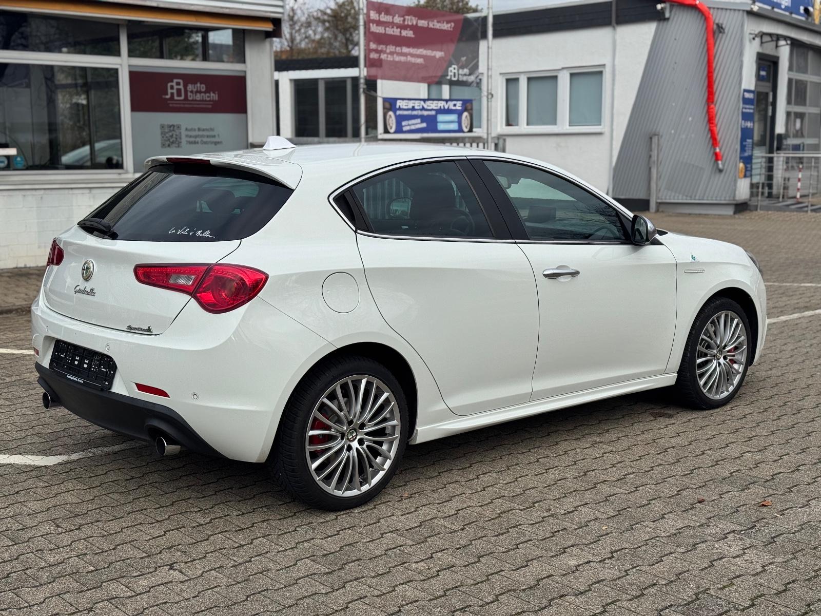 Alfa Romeo Giulietta Turismo *Automatik *BOSE *Navi
