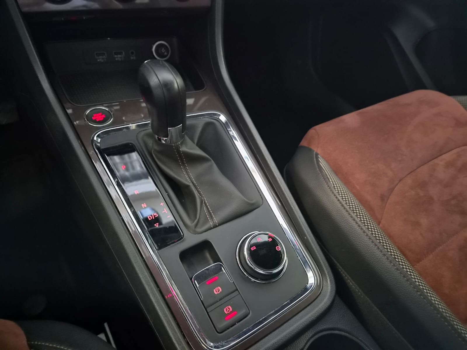 Fahrzeugabbildung SEAT Ateca Xcellence / KAMERA / MWST Ausweißbar