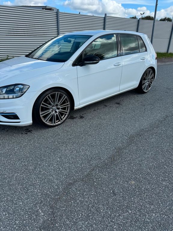 Image of Volkswagen Golf