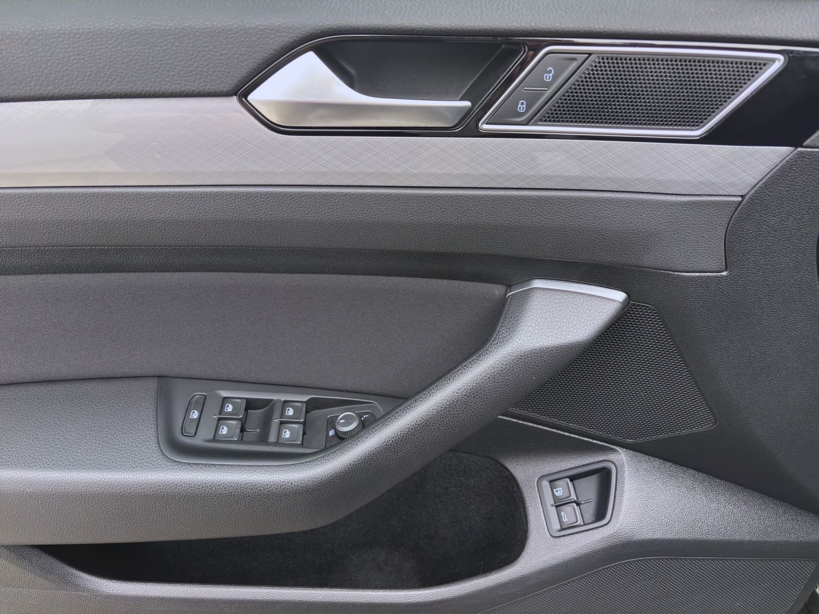 Volkswagen Passat Variant - Bild 11