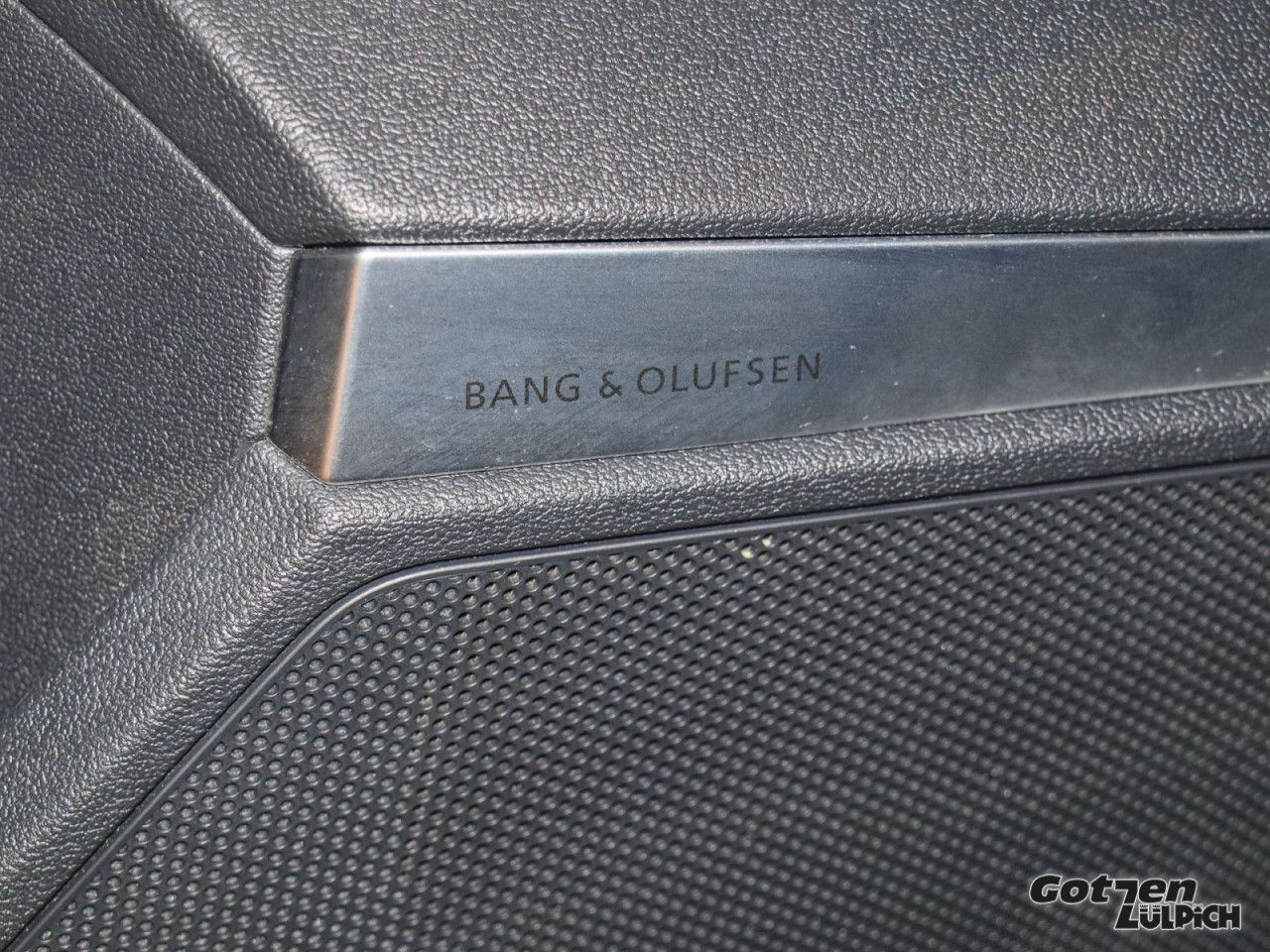 Fahrzeugabbildung Audi RS3 Sportback 2.5 TFSI Matrix LED Bluetooth Navi