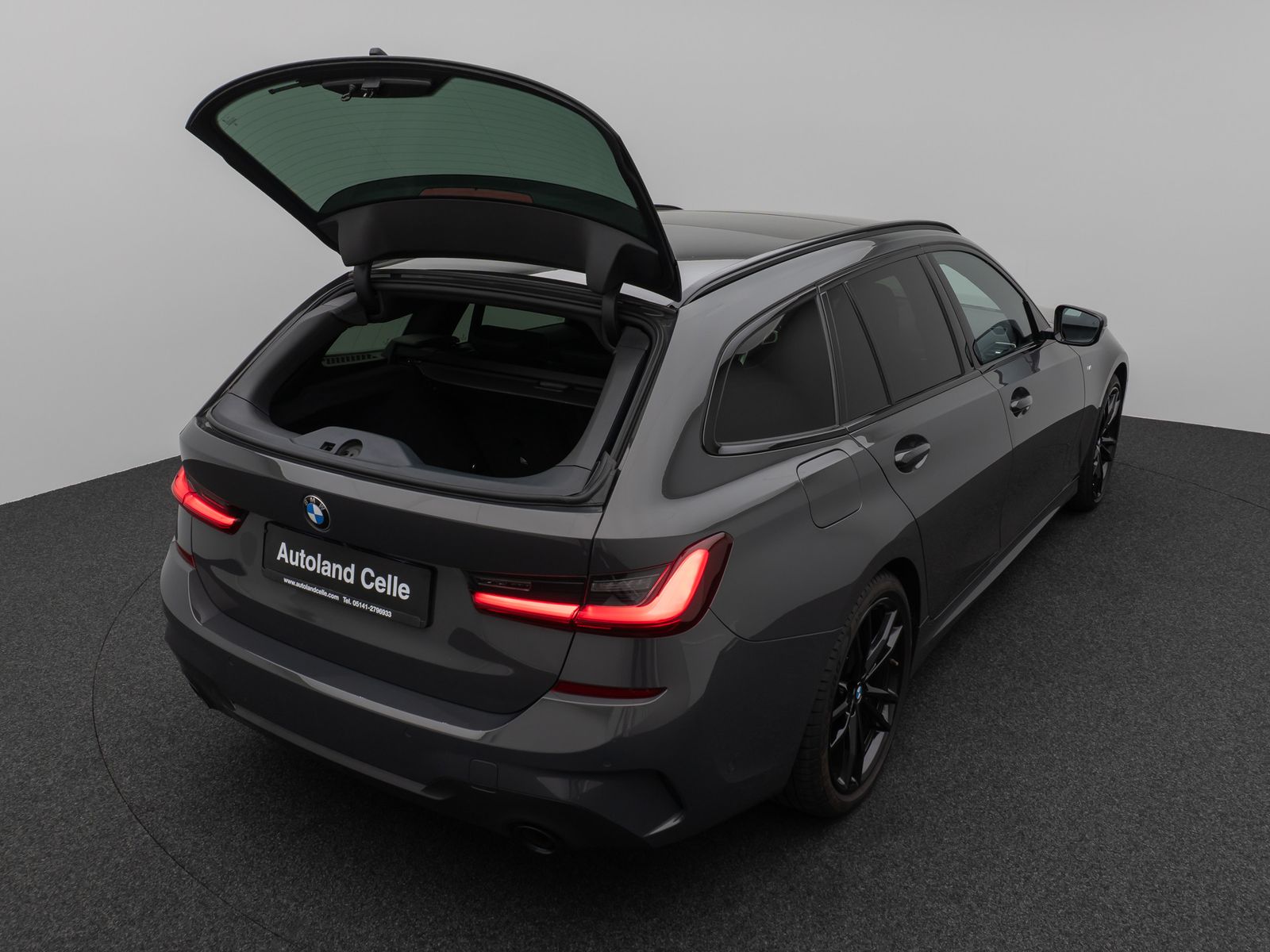 Fahrzeugabbildung BMW 320d xD M Sport Panorama Laser Kamera DAB HiFi