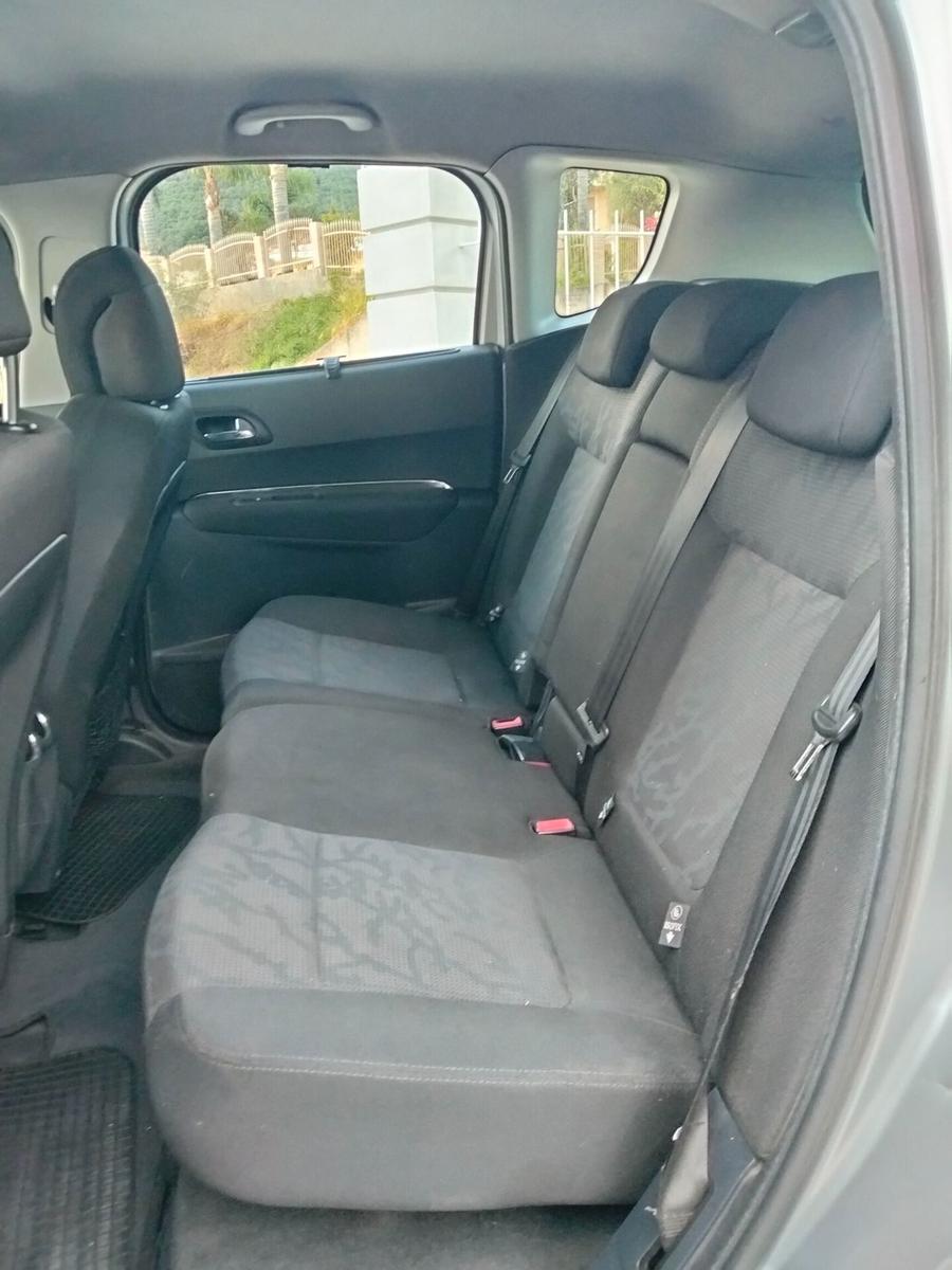 Peugeot 3008 2009 — photo 15