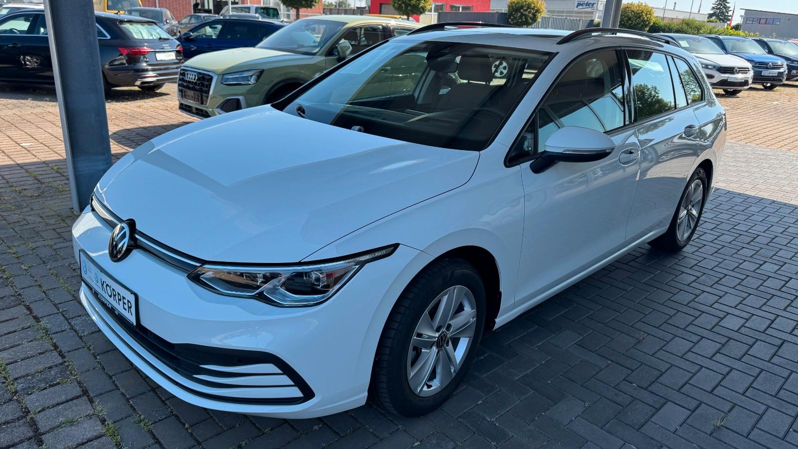 Volkswagen Golf VIII Variant Life 1,0 TSI