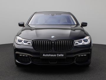 Fahrzeugabbildung BMW 750i xD M Sport 360°Laser Glasdach HUD DAB H/K