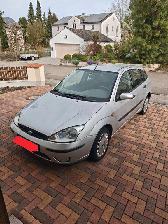 Ford Focus 2004 — interior