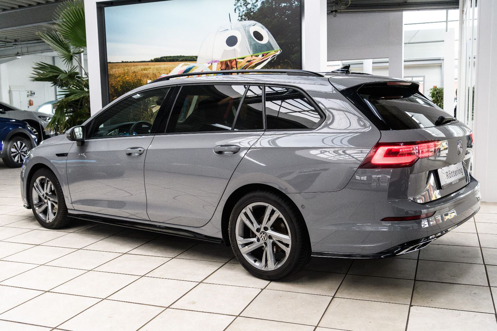 Fahrzeugabbildung Volkswagen Golf Variant R-Line eTSI DSG+AHK+Kamera+Pano