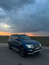 Mitsubishi Pajero 2018 limited edition. PPF - Mitsubishi Pajero: Geländewagen