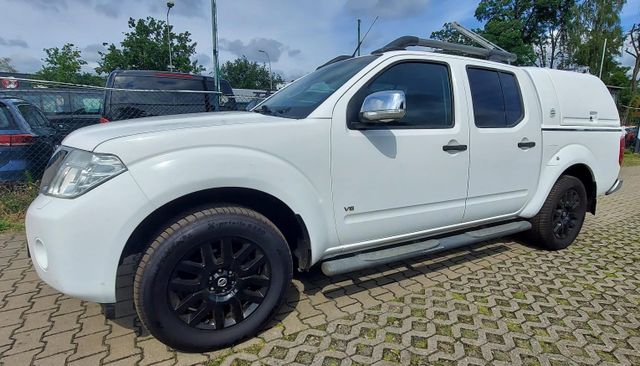 Nissan Navara Pickup Double Cab LE V6 4X4